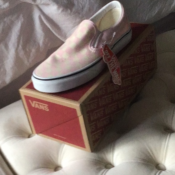 Vans Shoes - Vans pink and white checkered shoes
